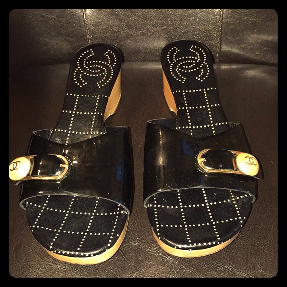Sold- Chanel sandals - Picture 6 of 8